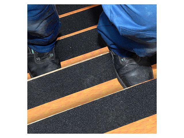 lame pvc adhesive escalier