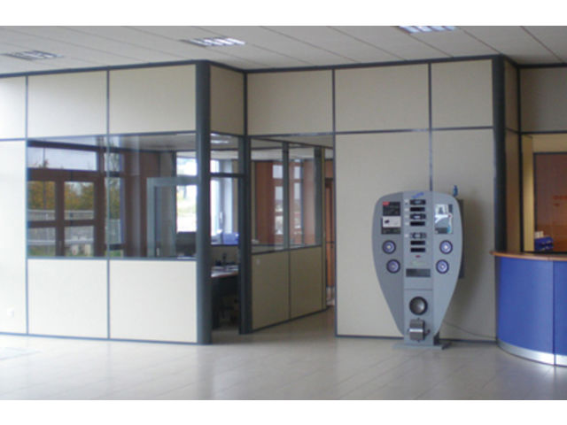 Cloison Modulable Et Plafond Suspendu Contact ROUSSILLON EQUIPEMENTS Cloison Modulable Et Plafond Suspendu Contact ROUSSILLON EQUIPEMENTS