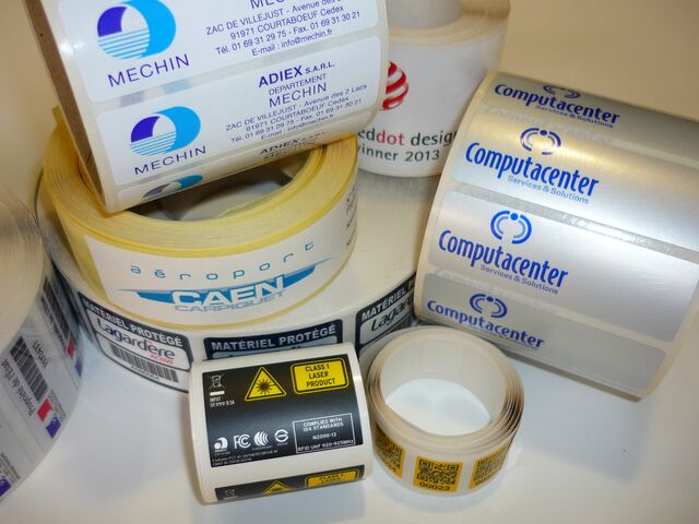 Étiquettes adhésives personnalisées | Contact DB GROUPE