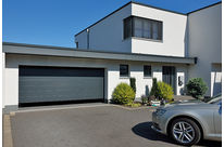 Porte de garage sectionnelle : LPU 67 Thermo 