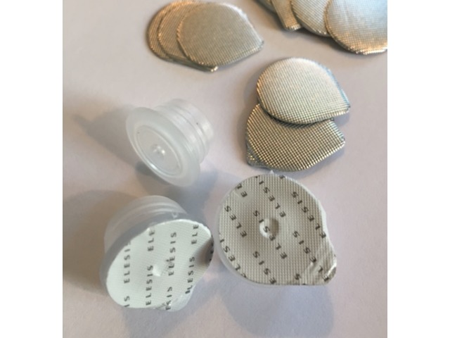 Bouchon verseur pour pharmacie et cosmétique