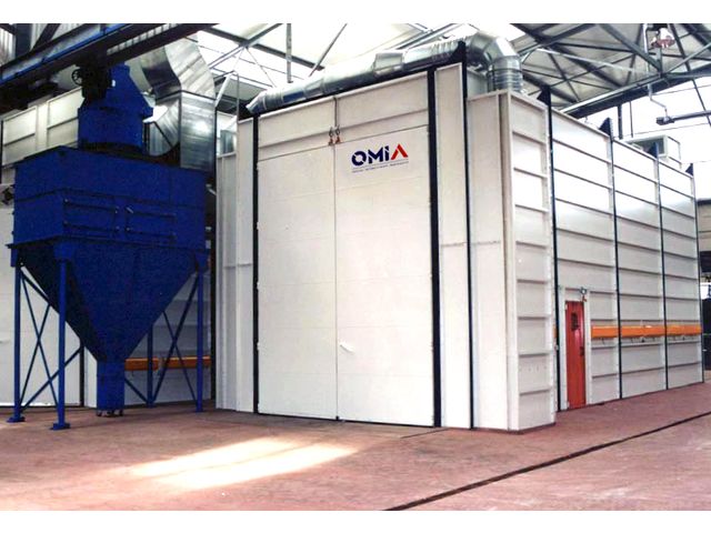 Cabine de grenaillage / Cabine de sablage