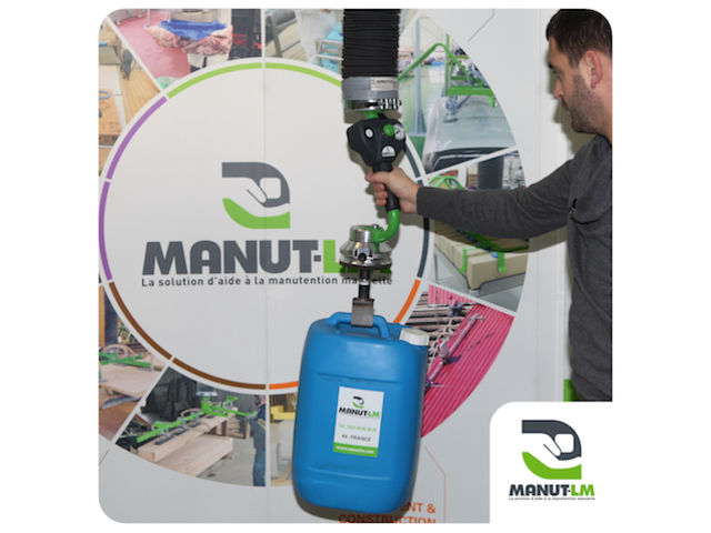 Manipulateur à ventouses pour bidons