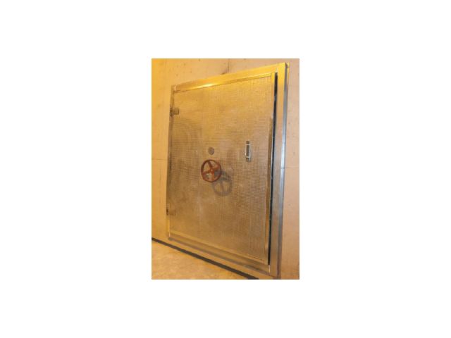 Portes étanches anti-inondation pour industries