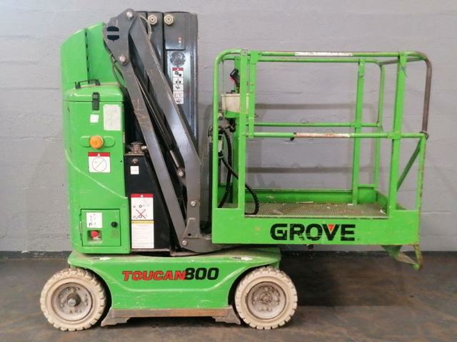 Nacelle à mât vertical en occasion | JLG T800