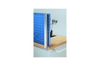 Support pour fixation de panneaux sur établi