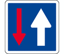 Panneau indication priorité face au sens inverse C18
