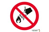 Panneau Interdit d&amp;#039;éteindre avec l&amp;#039;eau - Novap