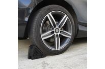 Cale pour roue de voiture Carstop