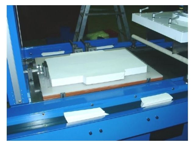 Presse de découpe hydraulique CNC | SYSCO - CPC-NA