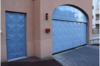 Porte basculante SAFIR S400 ou SAFIR S424 en pointe de diamant