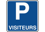 Panneau indication de parking réservé aux visiteurs