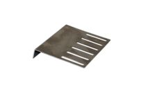 Emboutisseur de fixations sur mesure - Equerres