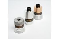 Transducteurs unitaires ultrasoniques pour cuve de nettoyage