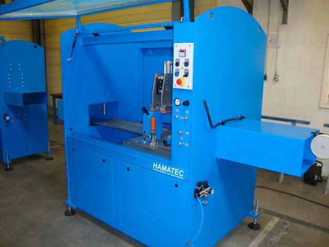 Systèmes de coupe par scies circulaires ou guillotines HAMATEC 