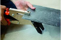 Pince à ardoise avec poinçon