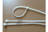 Liens de serrage nylon