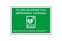 Panneau de secours DAE site équipé d'un défibrillateur cardiaque