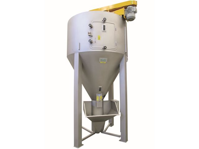 Silos mélangeurs à vis verticale