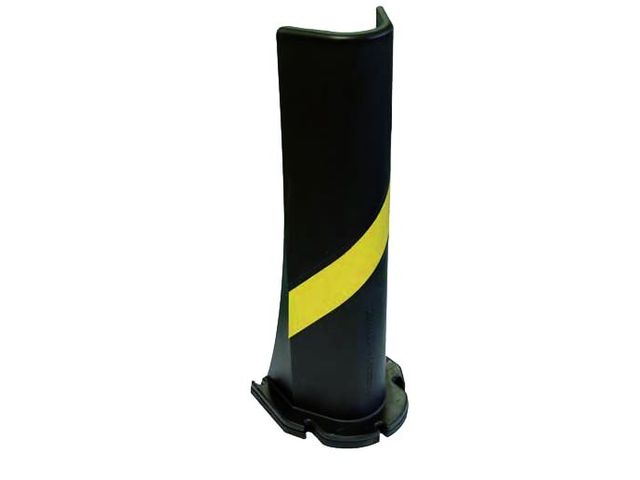 Protection d?angle au sol jaune et noire