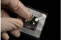 Étiquettes logistiques RFID | DB Groupe 