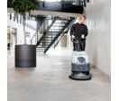 Autolaveuse accompagnée Medium pour le nettoyage des sols de zones moyennes | Nilfisk SC370