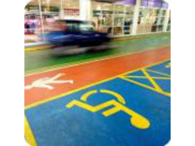 Systèmes d'étanchéité circulable pour parkings