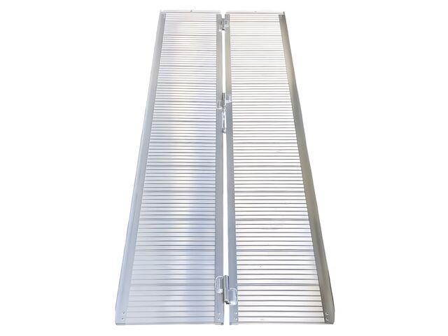 Rampe d'accès en aluminium 300 kg - 2100 x 720 mm - largeur utile 660 mm - pliable MW Tools ARP1004