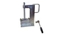 Appareil à écraser le tube plastique