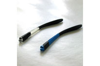 Injection bi-matière : Branche de lunette