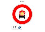 Panneau B18a Interdiction aux véhicules transportant des marchandises explosives 
