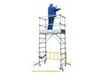 Echafaudage télescopique + plinthes