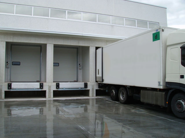 Niveleur de quai hydraulique aluminium