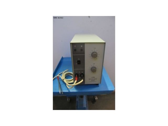 Machines-outils d'occasion pour chaudronnerie : Soudeuse