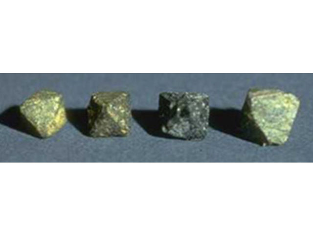 Roche magmatique BRIOCOLOR Chromite