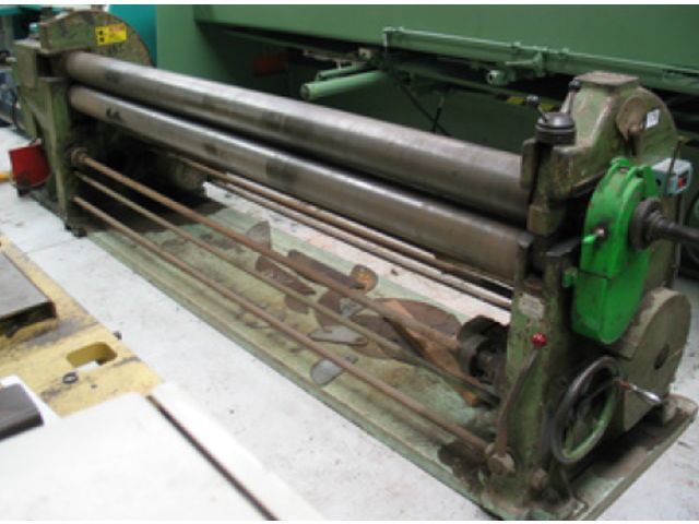 Rouleuse de tôles - Type planeur LISSE - Type : 6 NM 30