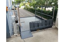 Tables élévatrices de quai pour chargement et déchargement de marchandises : CL53E001 