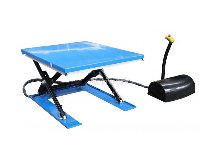 Table élévatrice extra plate avec rampe d'accès 