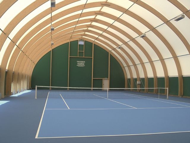 Couvertures, auvents, abris, bâtiments métallo-textiles pour les collectivités