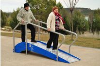 Passerelle rampe et escalier