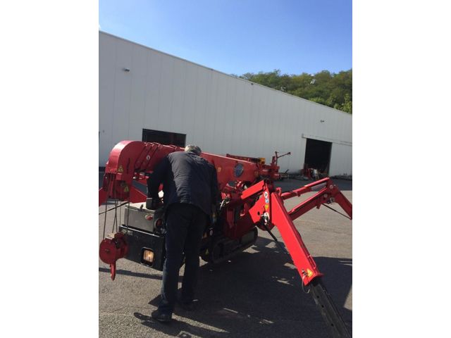 MINI-GRUE  avec ou sans opérateur  UNIC OU MAEDA