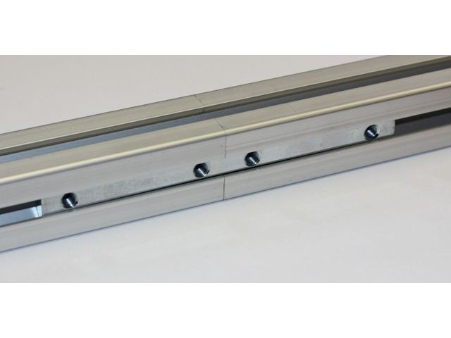 Ecrou long pour profilés à fente de 10 mm