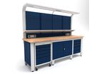 Établi d'atelier industriel 2560 mm PRACO W T64 - Plateau en hêtre massif - Éclairage LED - Tiroirs et armoire MW Tools PRAW2500T64