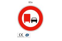Panneau B3a Interdiction de dépasser aux véhicules de plus de 3,5 tonnes