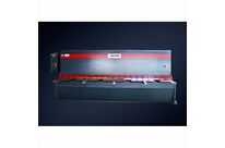 Cisaille oscillante avec butée arrière escamotable