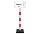 Novap - Poteau de Guidage PVC Rouge/Blanc 90cm avec Panneau A4 - Lesté Intérieur Collectivité Chantier Entrepôt Parking Atelier