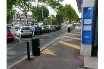 Barrière à chaine escamotable