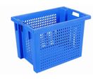 Bac emboîtable gerbable avec parois ajourés et fond plein 600x400x400 mm | BL9803