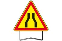 Panneaux de danger temporaire "AK3 Chaussée rétrécie" sur pieds T1 taille 1000