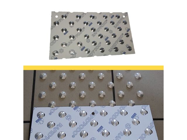 PASTILLES PODOTACTILES RAPID’PODO METAL ADH INTERIEUR KIT DE 165 SOIT 1200 X 400MM ALUMINIUM